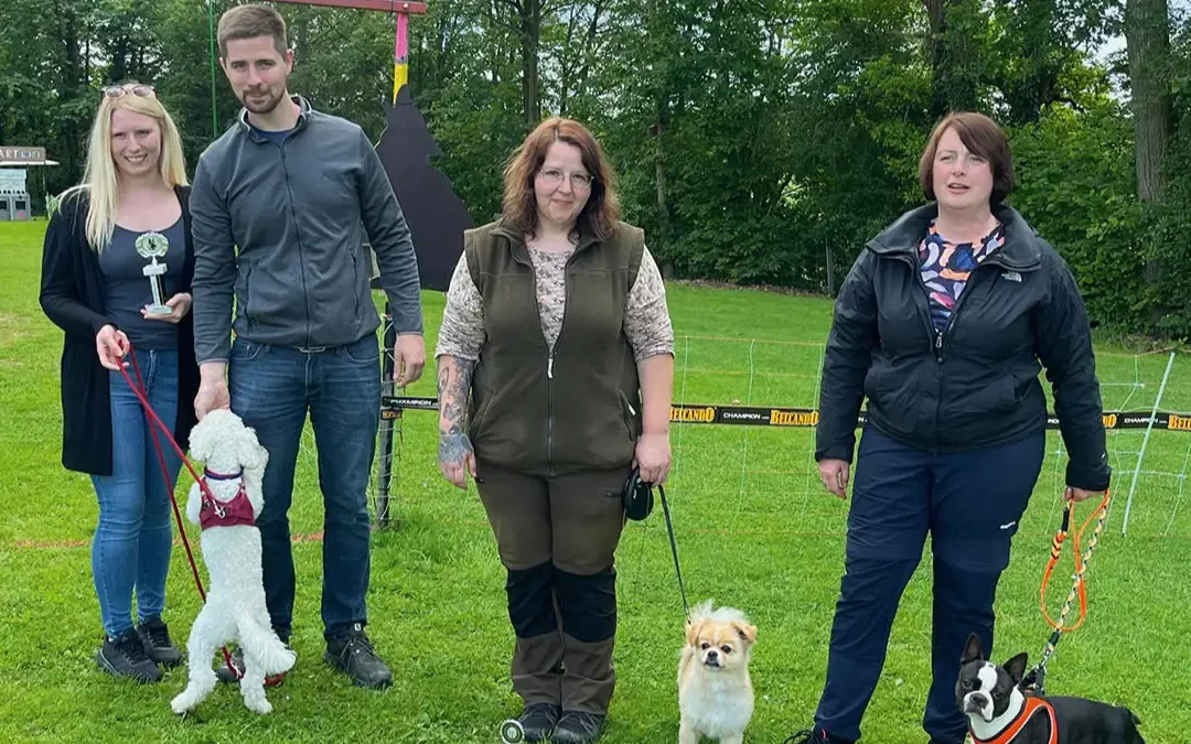 Pfoten hoch – es gibt Neuigkeiten vom Schwälmer Hunderennen!